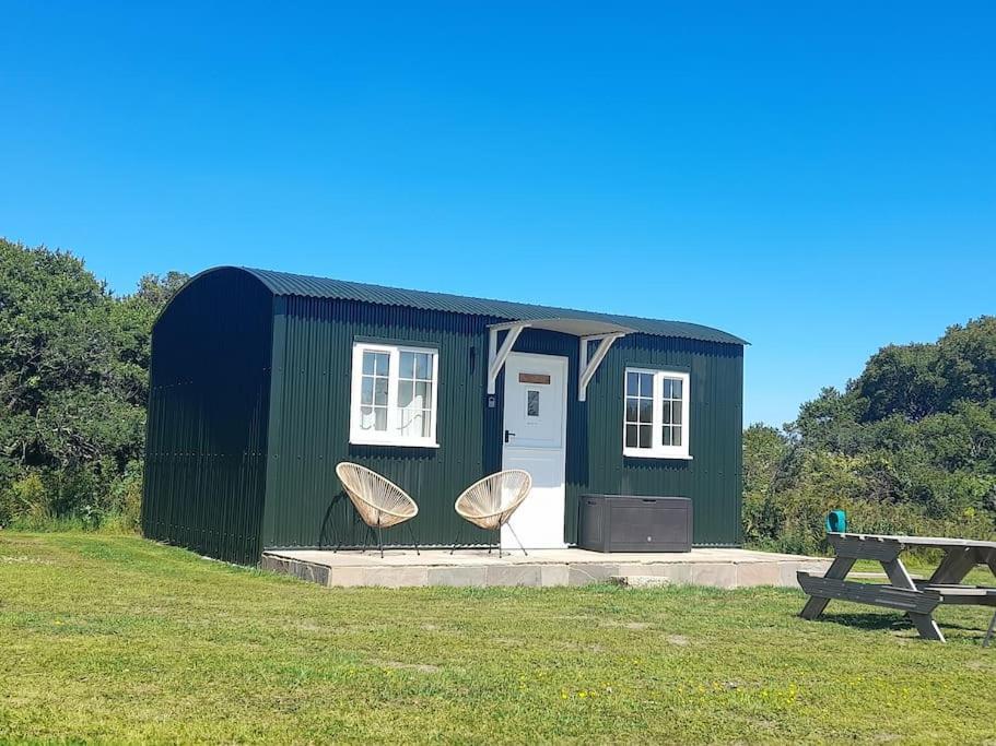 Dinky'S Den Apartment Coverack Exterior photo